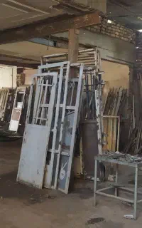 یک نیرو جهت جوشکاری نیمه ماهر