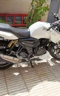 آپاچی ۱۸۰ مدل ۹۵ در حد