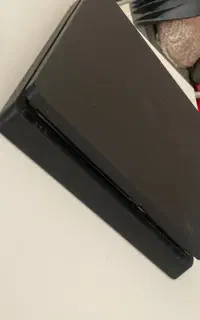 Ps4-1TB در حد نو  ۴ دسته