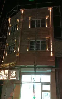 کارگر نما کاری سنگ کار