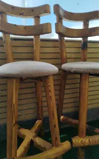 دو صندلی چوب روس