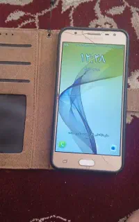 گوشی جی ۵ سالم شارج سه چهار روز نگه میداره