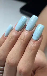 آموزش کاشت ناخن