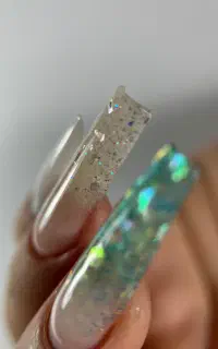 اموزش تخصصی انلاین کاشت ناخن