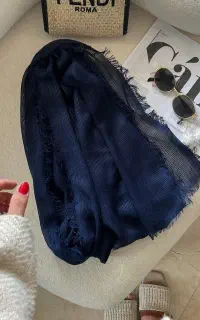 فروشنده ماهر خانم