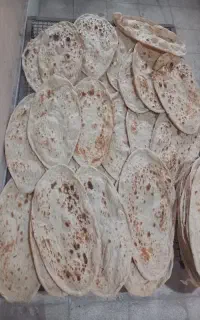 نان خشک محلی
