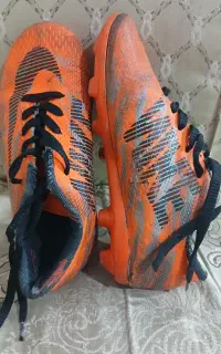 کفش ورزشی مخصوص چمن