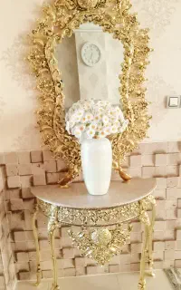 آینه وکنسول سایز بزرگ  جنس آلیاژ.درحدخیلی نو