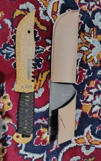 چاقو طلایی
