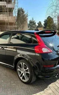ولوو C30 (فروشنده واقعی)