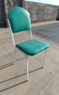 صندلی پایه فلزی