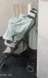 کالسکه دوقلو