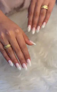 خدمات ناخن با تخفیف ویژه