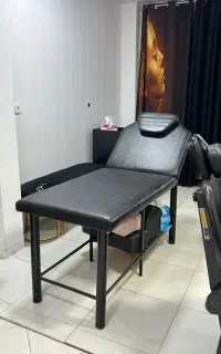 تخت مژه و ماساژ ۸تومن