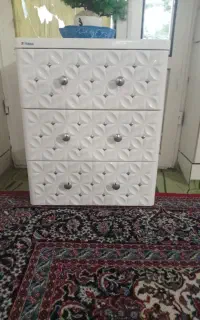 کمد لباس کفش کمر بند شلوار و وسایل شخصی