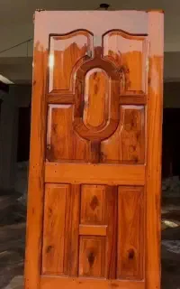 رنگکار حرفه ای درب چوبی مبل و انواع وسایل چوبی