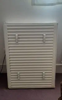 رادیاتور پنلی ۸۰ سانت (کارکرده، دارای نشتی)