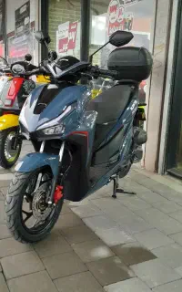 کیلیک 150 باکس دار با اقساط بدون پیش پرداخت