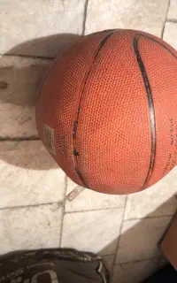 توپ بسکتبال