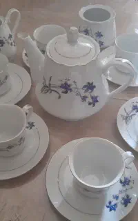 سرویس چای خوری و کفگیر ملاقه باهم ۱۵۰۰
