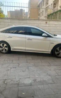 سوناتا ال اف هیبرید