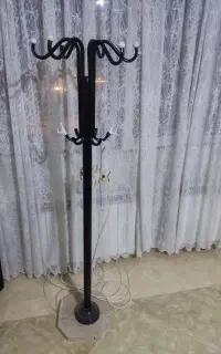 جالباسی ایستاده