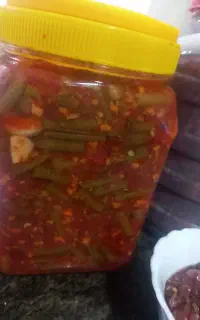 ترشی لوبیا و قره بادنجان