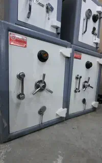 گاوصندوق 550 گنج بان شرکت موحدی