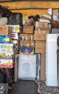 تخریب کاری و اسباب منزلی و گچ‌کاری کار غیره