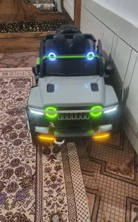ماشین شارژی چهار موتره دو سر نشین