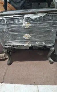 میز و کنسول