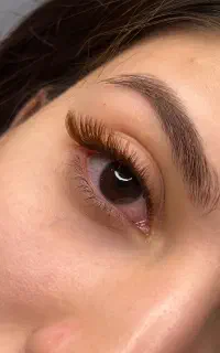 آموزش اکستنشن مژه و لیفت لمینیت مژه و ابرو
