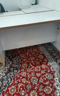 میز لتونی سفید