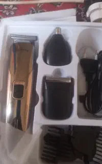 ماشین ریش تراش ۳ کاره نو