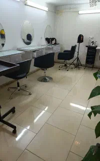 علاقمند به آرایشگری با آموزش رایگان و مدرک دولتی