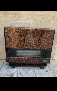 100000000