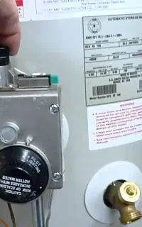 جوشکاری مخزن آبگرمکن لوله کشی آب گاز نصب پمپ منبع