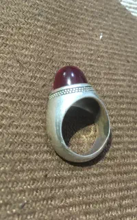 انگشتر نقره با نگین عقیق