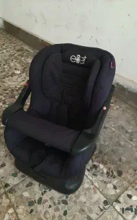 صندلی ماشین کودک دو حالته