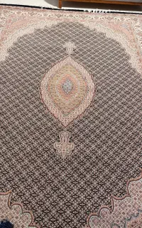 فرش ۹ متری ۱۲۰۰ شانه