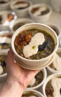 آش دوغ و آش رشته هرروز موجوده