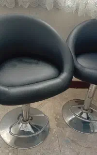 ۳ عدد صندلی کپ کوتاهی مو چرخشی جک دار درحد نو