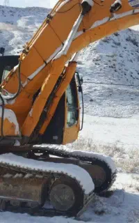 راننده بیل مکانیکی هستم