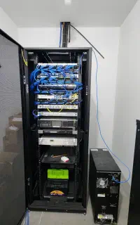 خدمات تخصصی و پشتیبانی شبکه های کامپیوتری