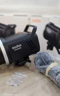 دو عدد فلاش Godax ms300