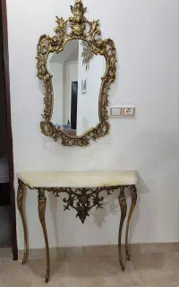 اینه و کنسول برنجی