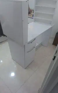میز ناخن کاری