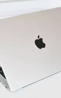 مک بوک MacBook M5Pro اقساط ویژه بازنشستگان بدون چک