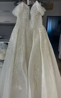 لباس عروسی