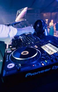 دیجی، دی جی، dj